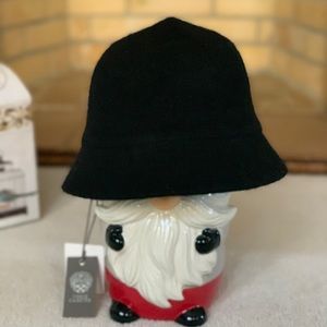 NWT VINCE CAMUTO Lady's Wool hat 20s style